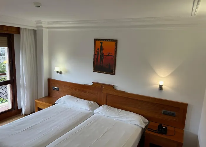 Hotell Gran Liber & Playa Golf 4*