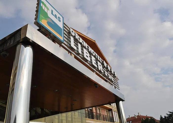 Gran Liber & Playa Golf Отель Ноха